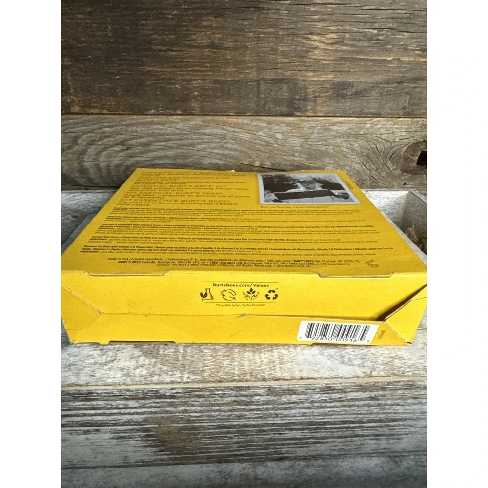 Burt's Bees Essential‎ Gift Set | MSRP = $13